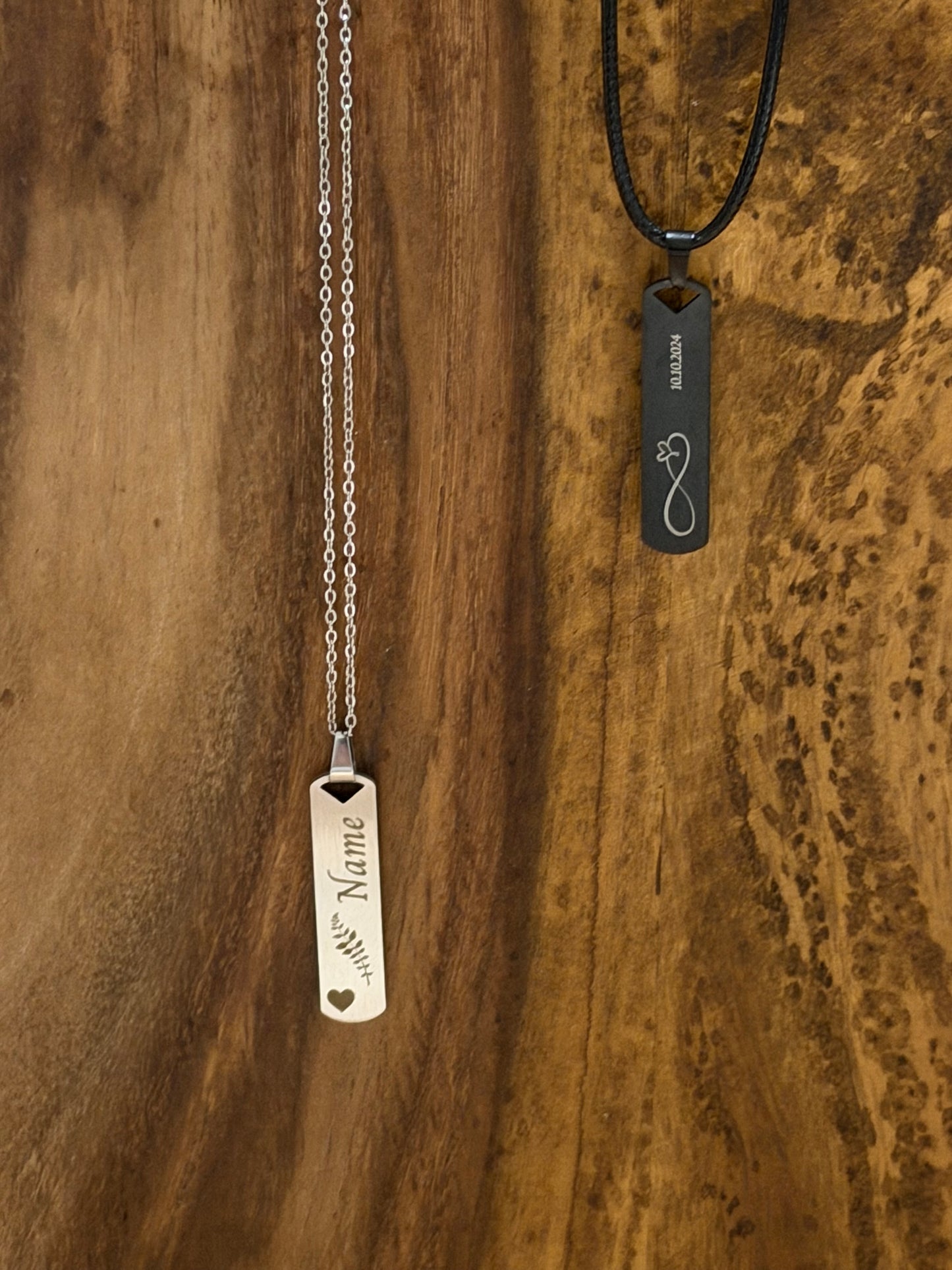 Schlichter rechteckiger Edelstahlanhänger