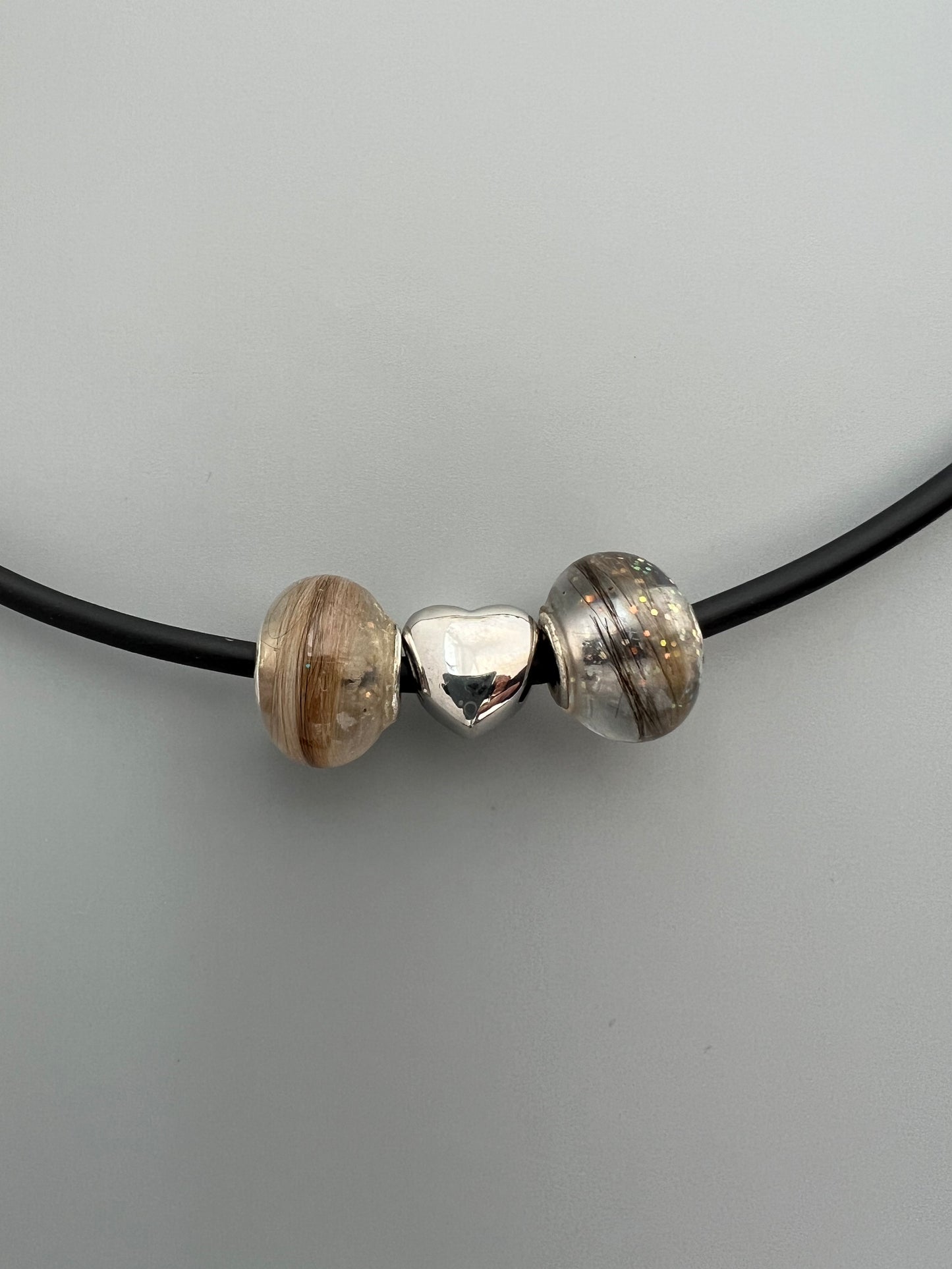 Herzensschmuck "Charm-Perle" mit Asche und/oder Haaren